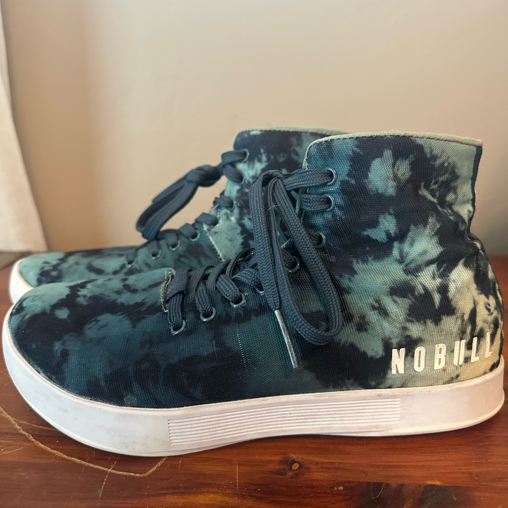 Women’s NO BULL training shoes